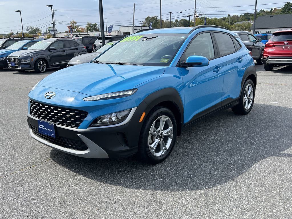 2023 Hyundai Kona SEL photo 3