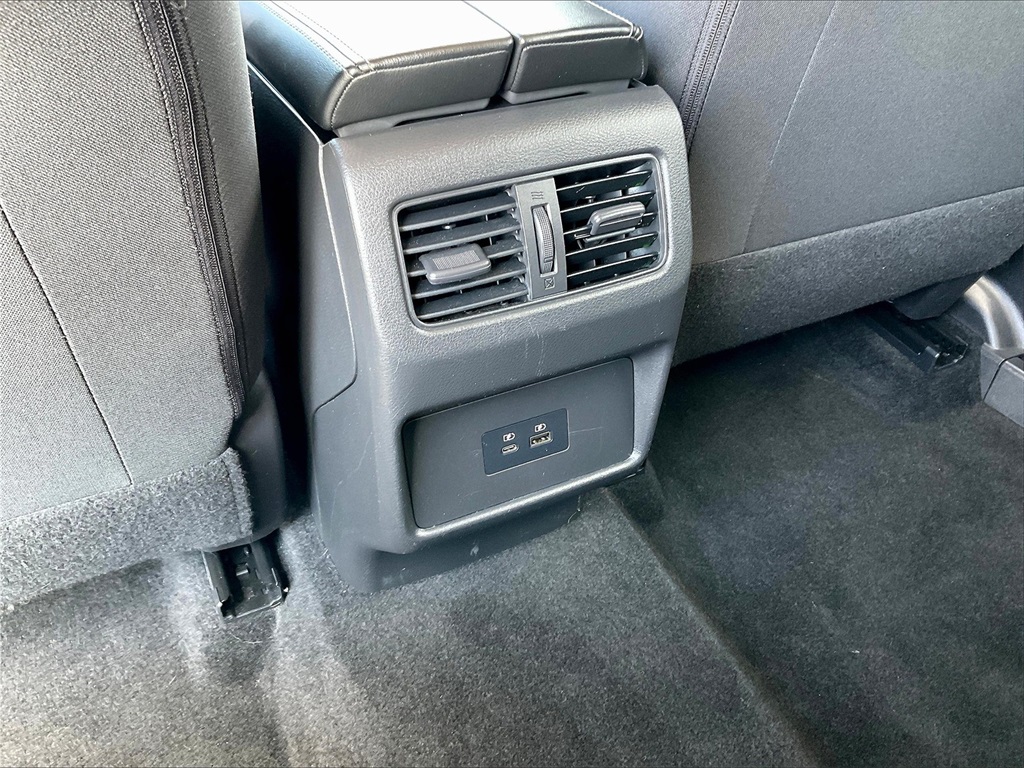 2023 Nissan Rogue SV photo 26