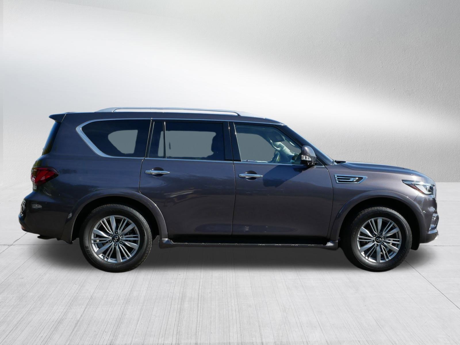 2024 Infiniti QX80 Luxe photo 8