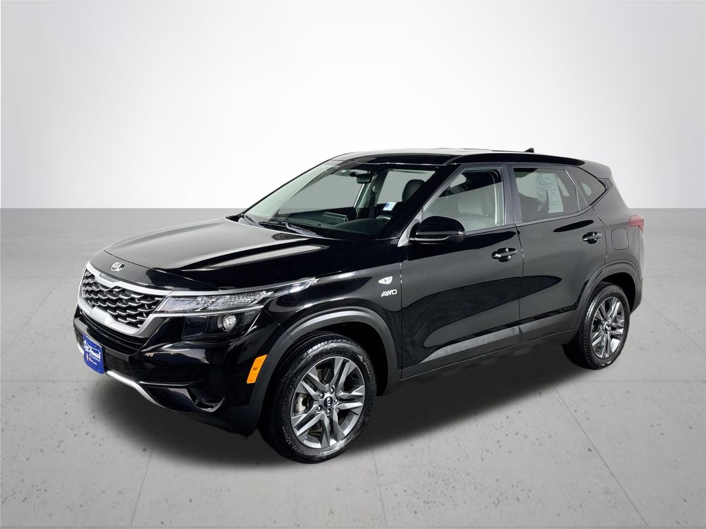 2021 Kia Seltos LX photo 2