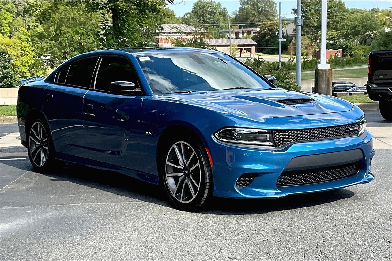 2023 Dodge Charger R/T photo 2