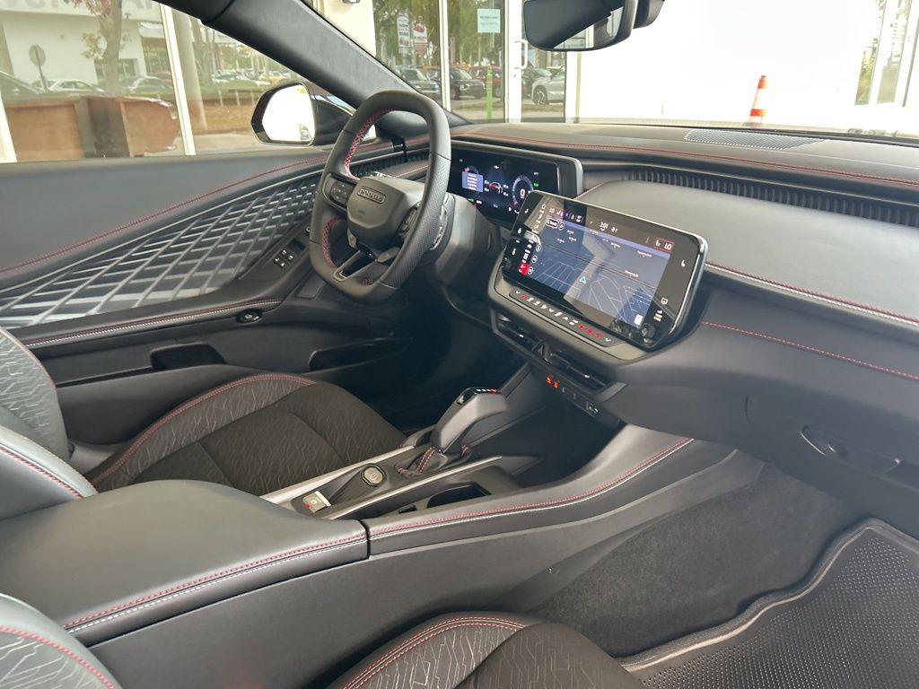 2025 Dodge Charger R/T photo 24