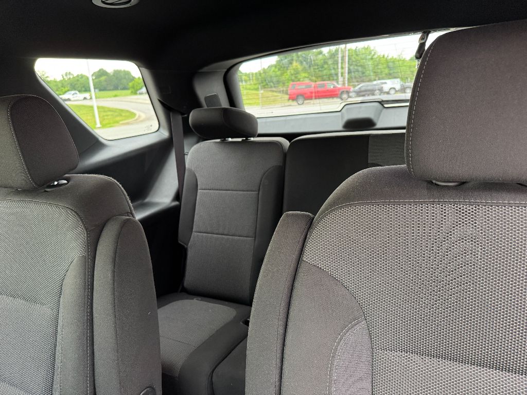 2023 Chevrolet Traverse Cloth photo 19