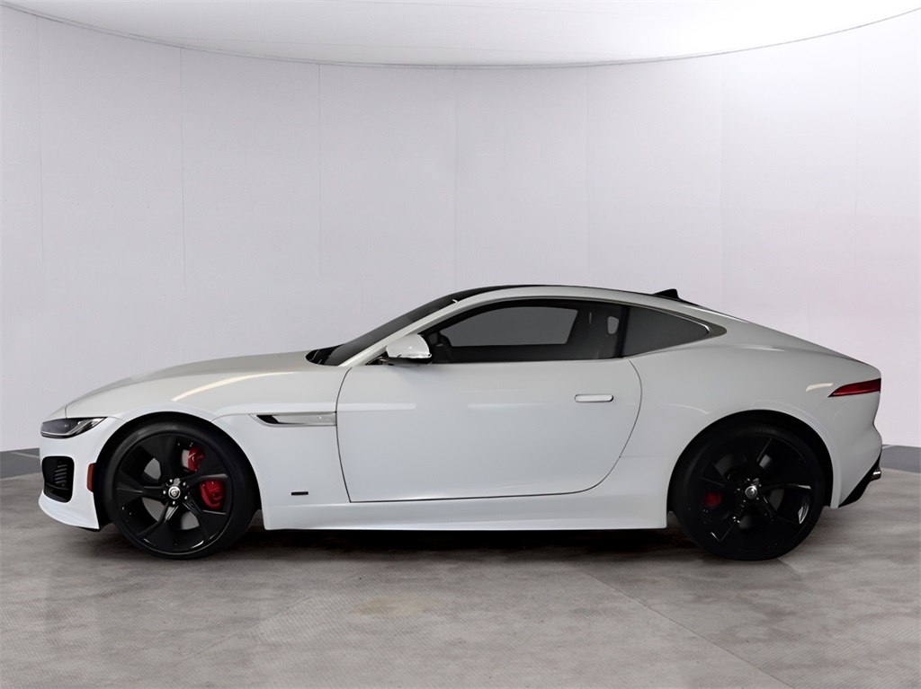2024 Jaguar F-TYPE P450 photo 3