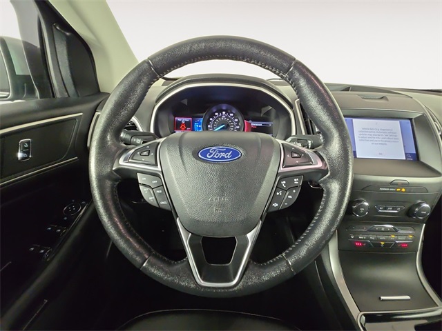 2020 Ford Edge SEL photo 12