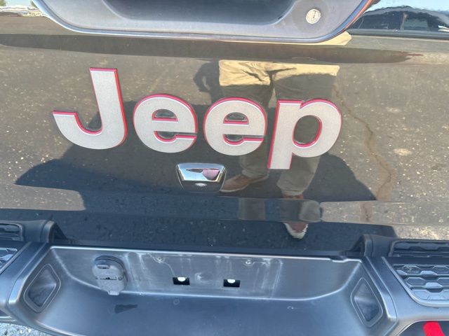 2020 Jeep Gladiator Rubicon photo 15