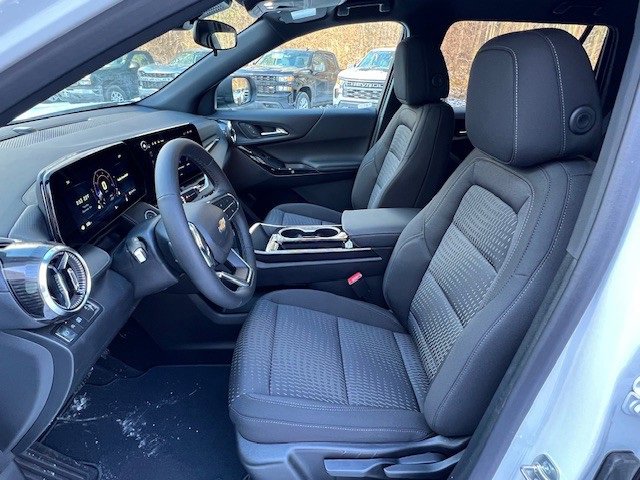 2026 Chevrolet Equinox LT photo 12