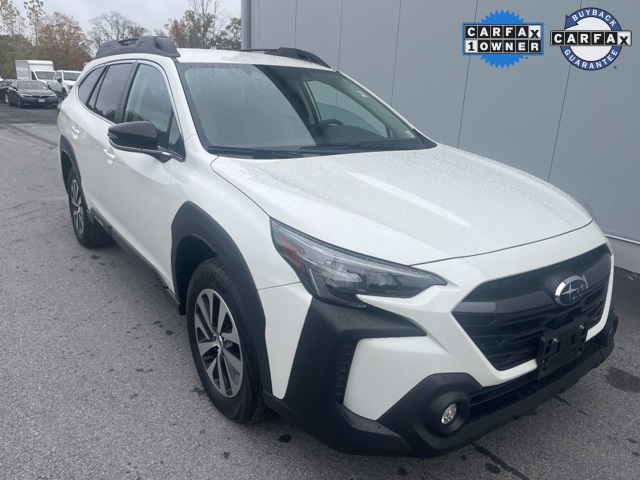 2023 Subaru Outback Premium's photo