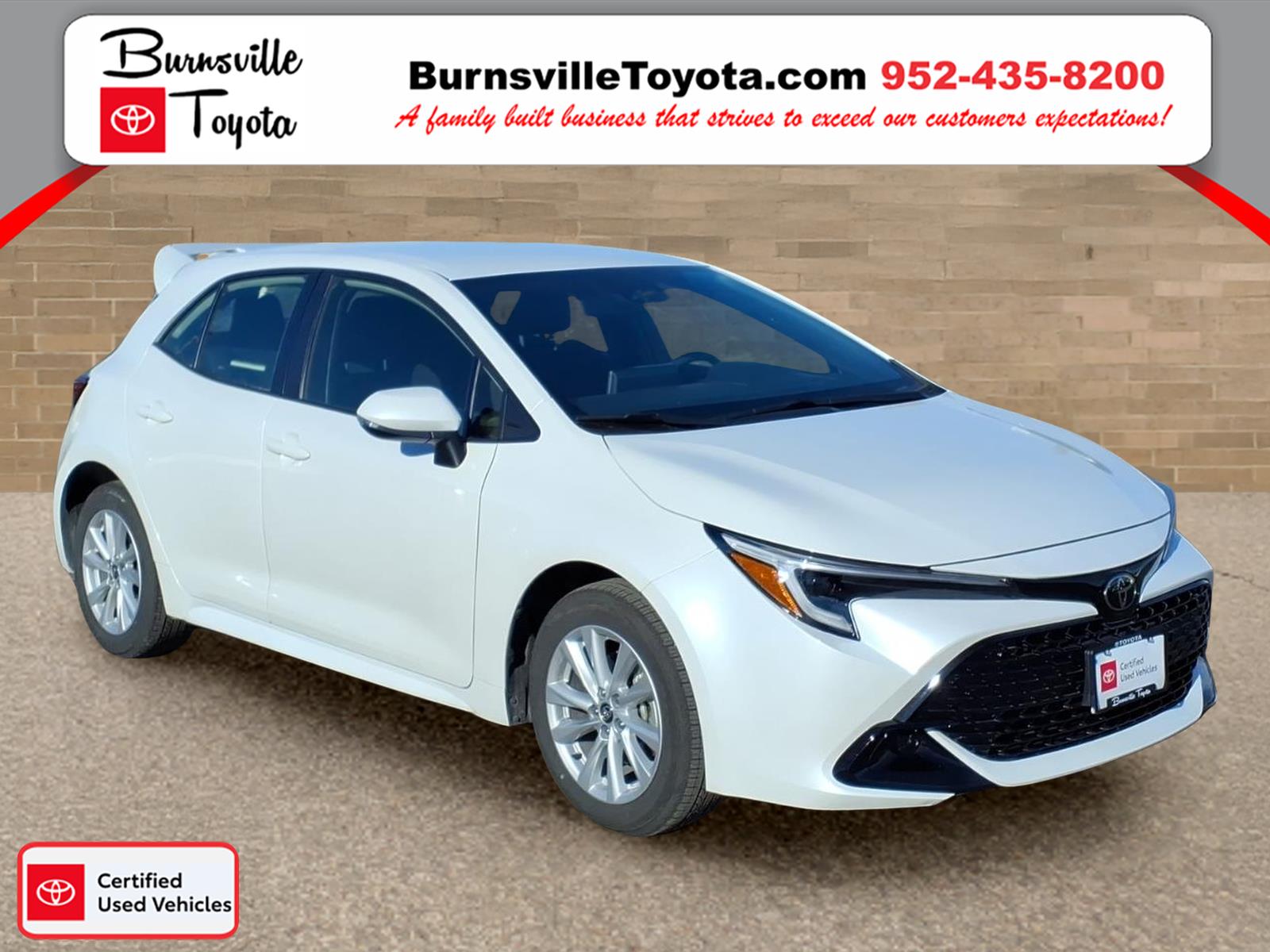 2025 Toyota Corolla Hatchback SE