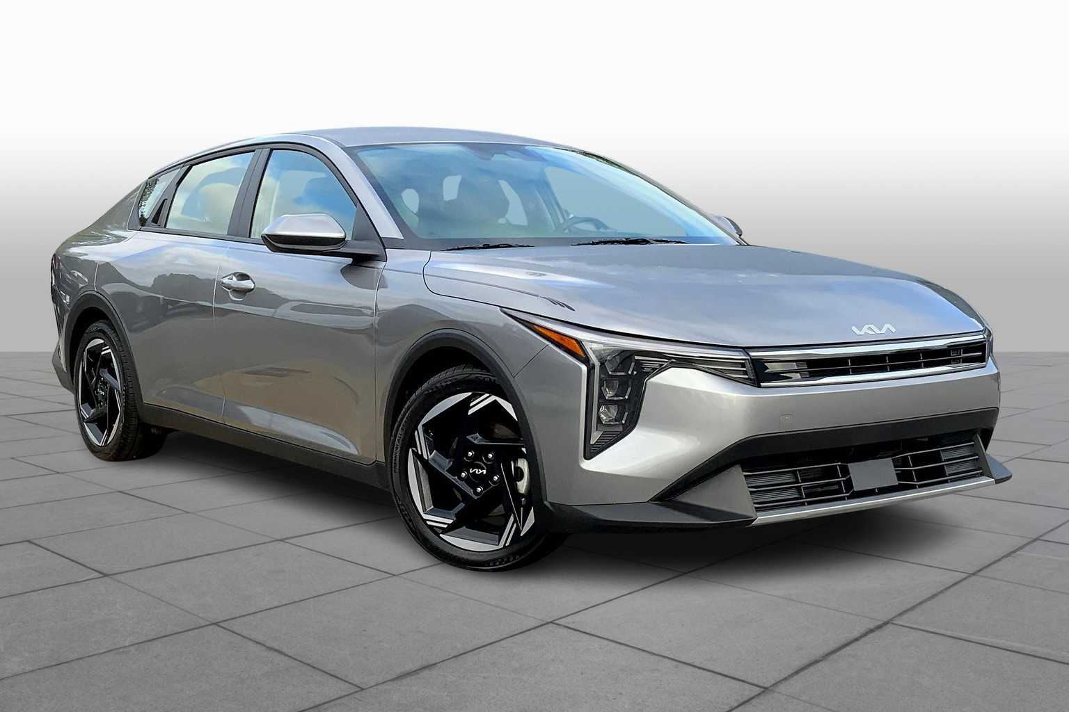2025 Kia K4 EX photo 3