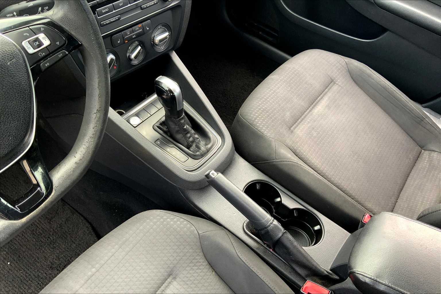 2015 Volkswagen Jetta 1.8T SE photo 14