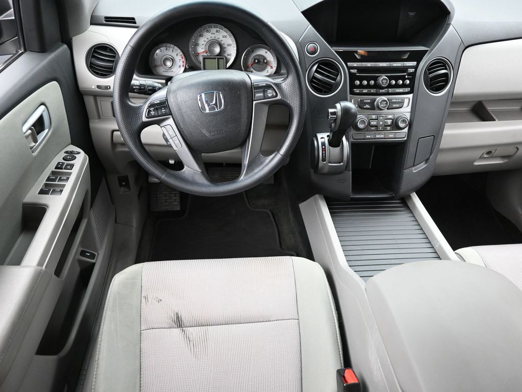 2013 Honda Pilot EX photo 9