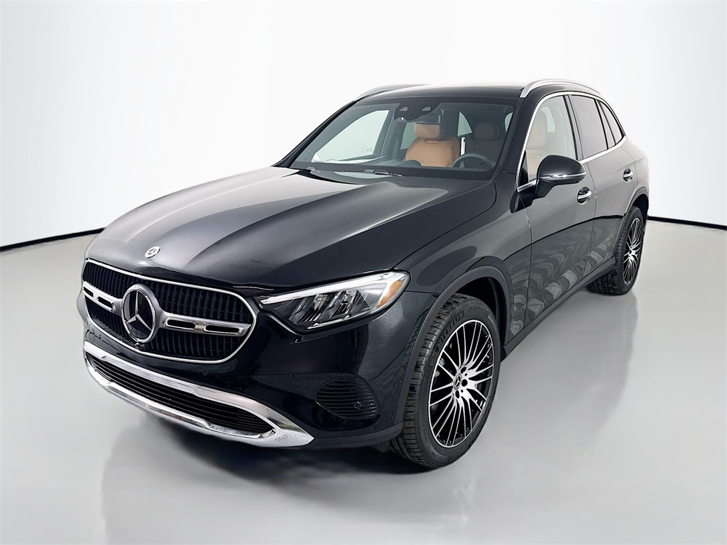 2026 Mercedes-Benz GLC Base's photo