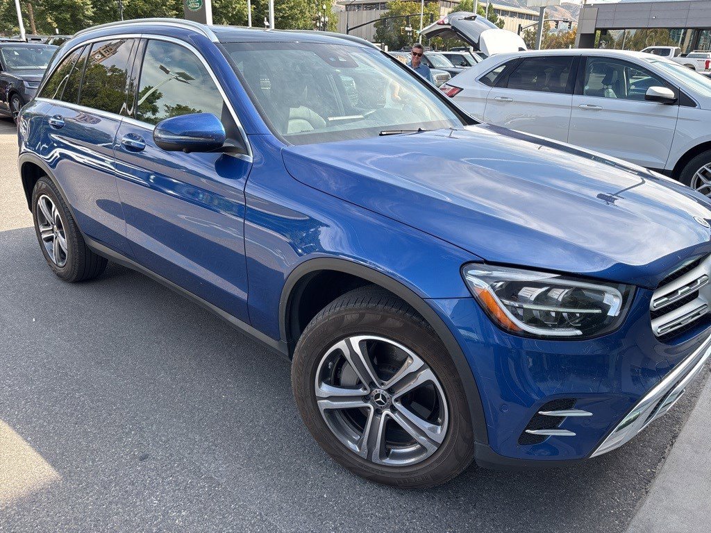2022 Mercedes Benz GLC 300 4MATIC photo 2