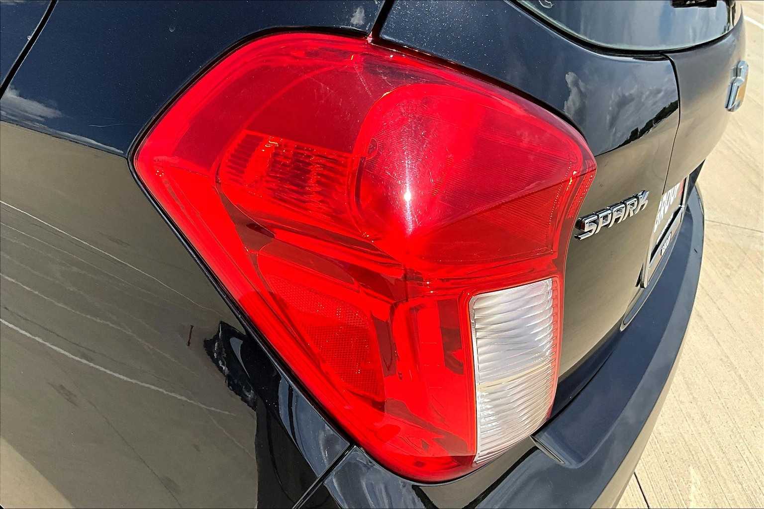 2018 Chevrolet Spark 1LT LT photo 28