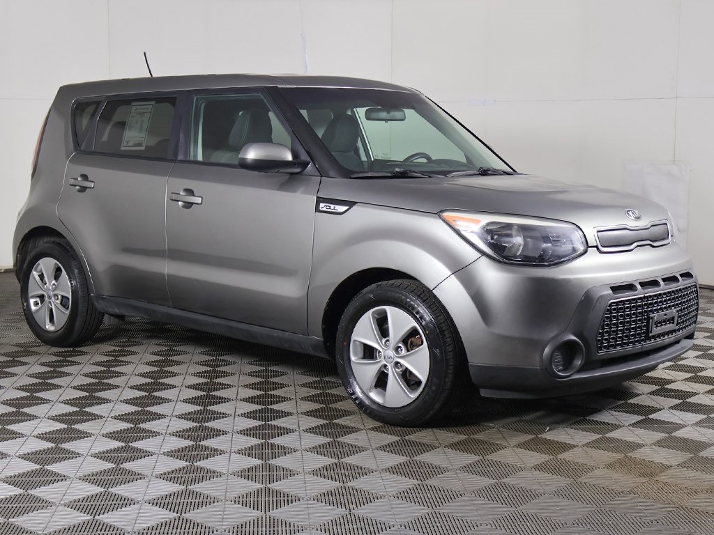 Used 2015 Kia Soul Base with VIN KNDJN2A20F7111553 for sale in Bedford, OH