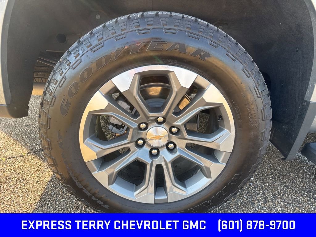 2024 Chevrolet Silverado 1500 High Country photo 11