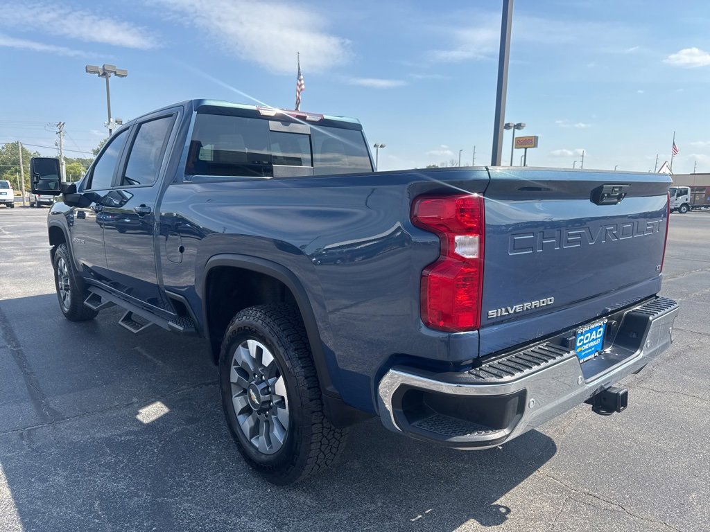 2025 Chevrolet Silverado 2500HD LT photo 5