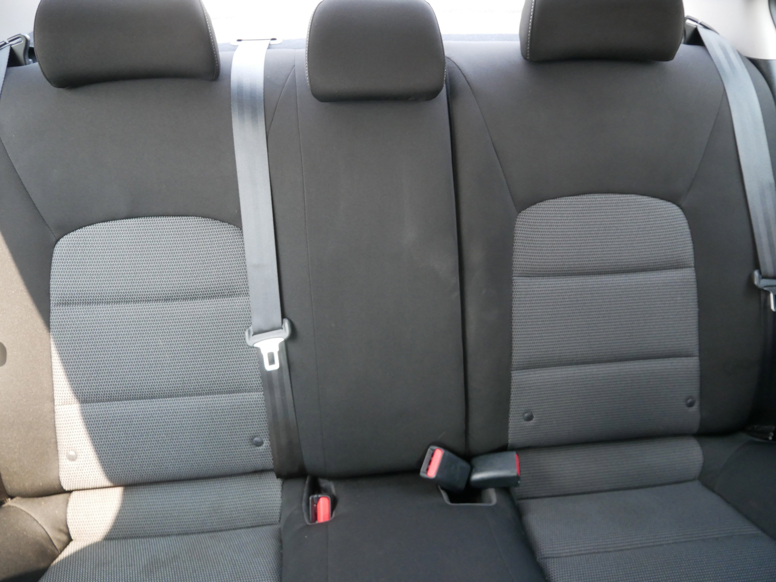 2018 Kia Forte LX Base photo 11