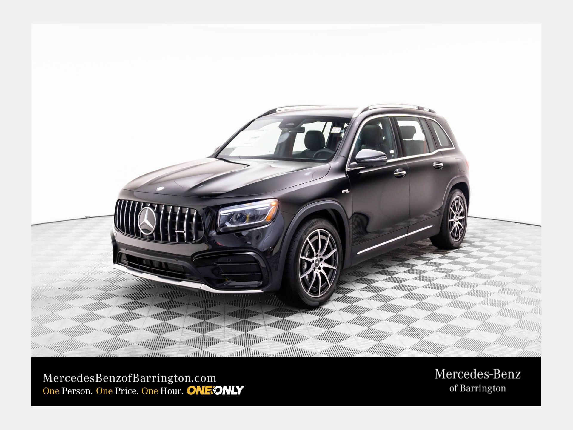 2026 Mercedes-Benz GLB AMG GLB 35's photo