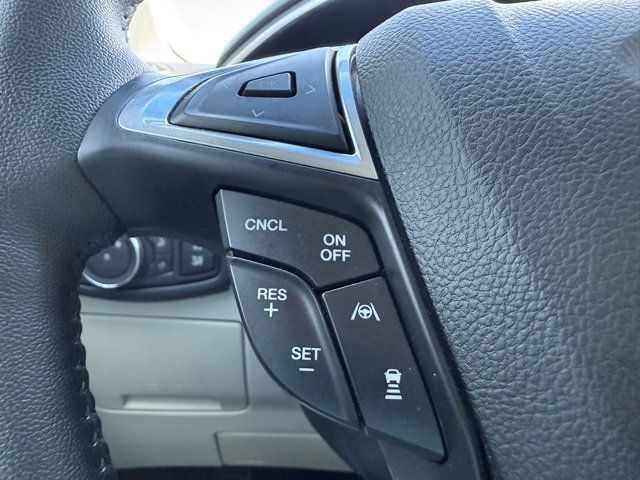 2021 Ford Edge Titanium photo 21