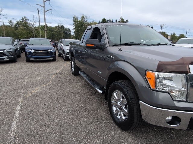 2014 Ford F-150 XLT photo 4