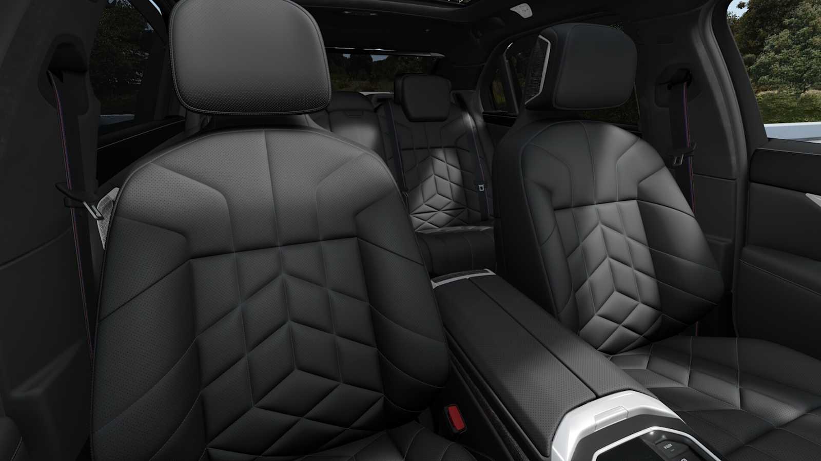 2026 Bmw 750e photo 9