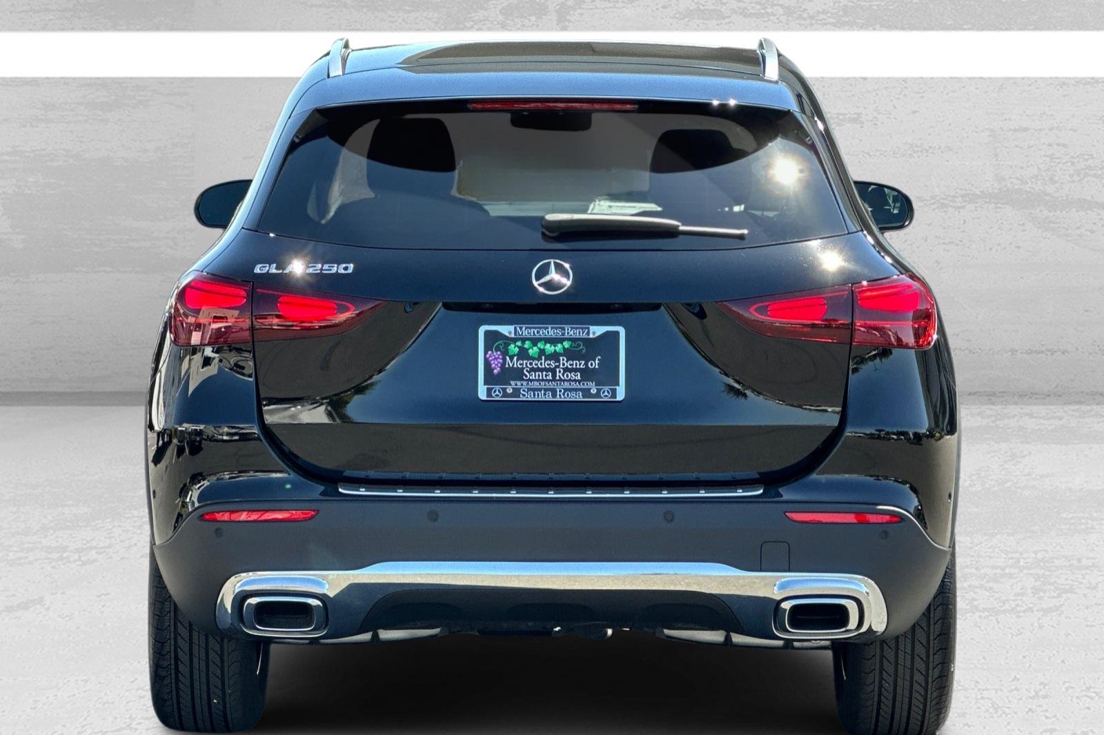 2025 Mercedes Benz GLA 250 photo 4