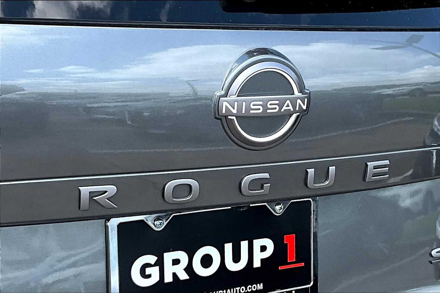 2024 Nissan Rogue SV photo 27