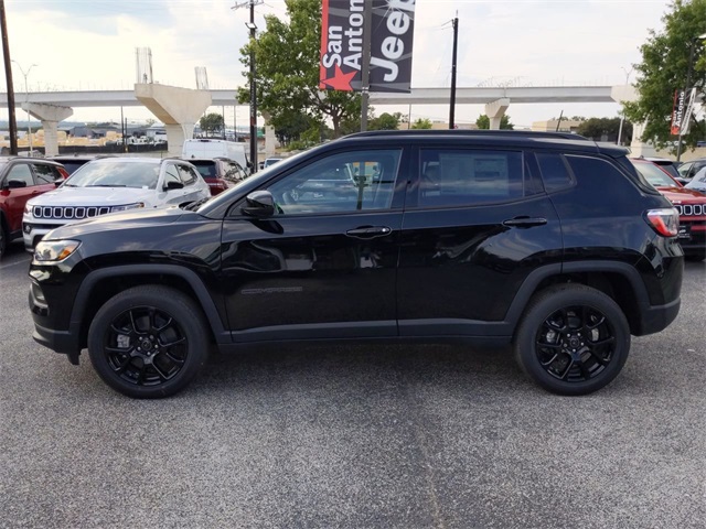 2026 Jeep Compass Latitude photo 4
