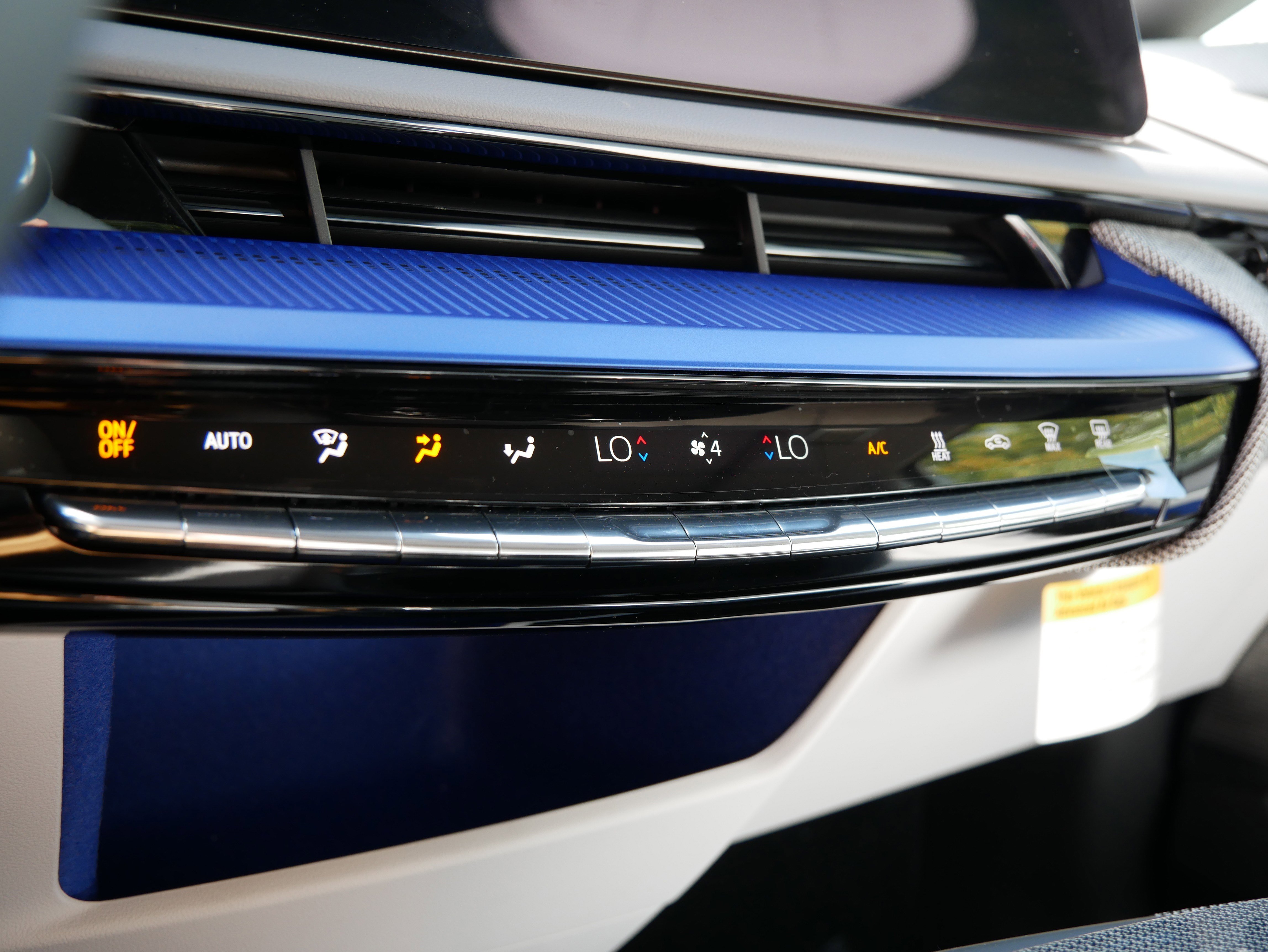 2025 Cadillac Optiq Sport photo 10