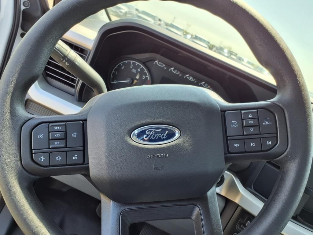 2023 Ford F-350 XL photo 40