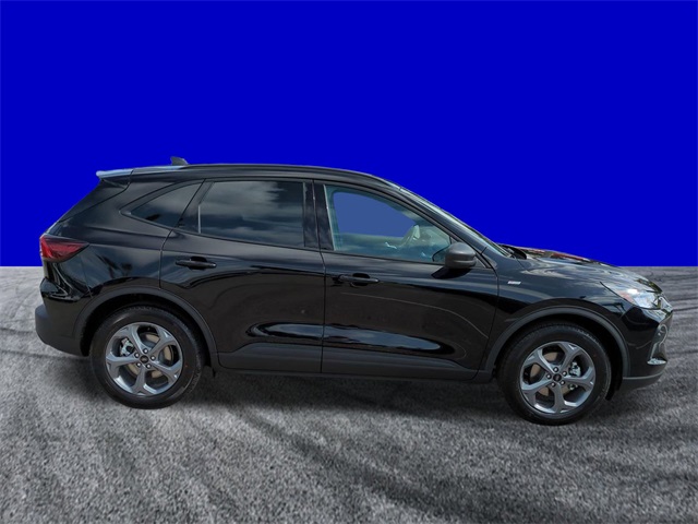 2025 Ford Escape ST-Line photo 3