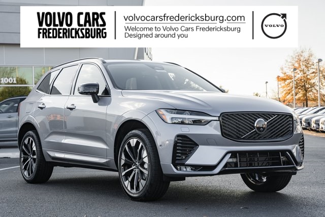 2026 Volvo XC60 Plus's photo