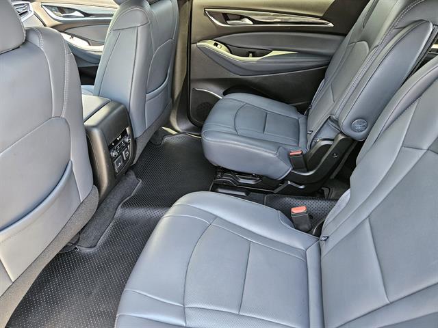 2024 Buick Enclave Premium photo 18