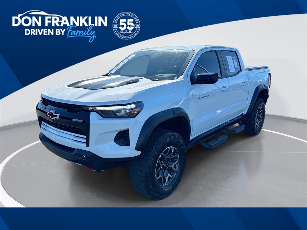 2025 Chevrolet Colorado ZR2's photo