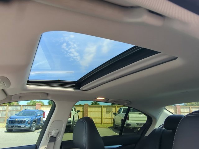 2022 Infiniti Q50 LUXE photo 9