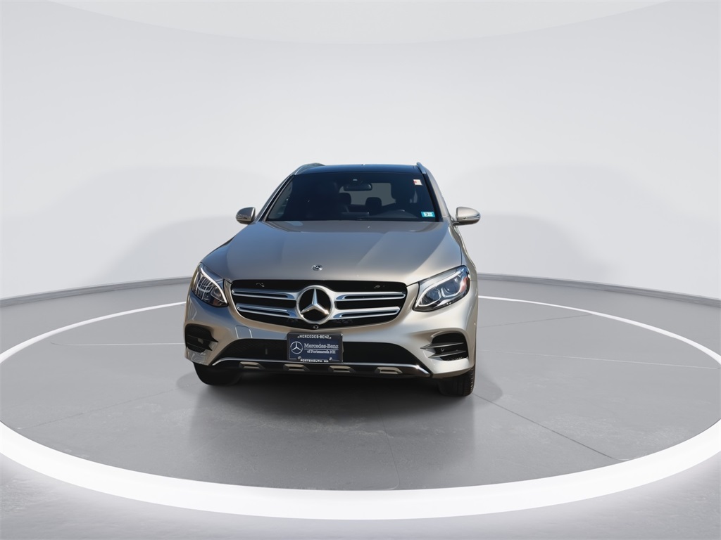 2019 Mercedes Benz GLC 300 4MATIC photo 3