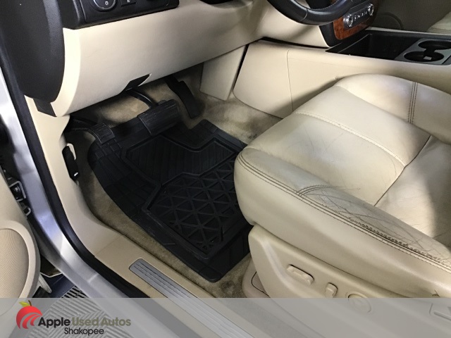 2007 Chevrolet Tahoe LTZ Custom photo 6