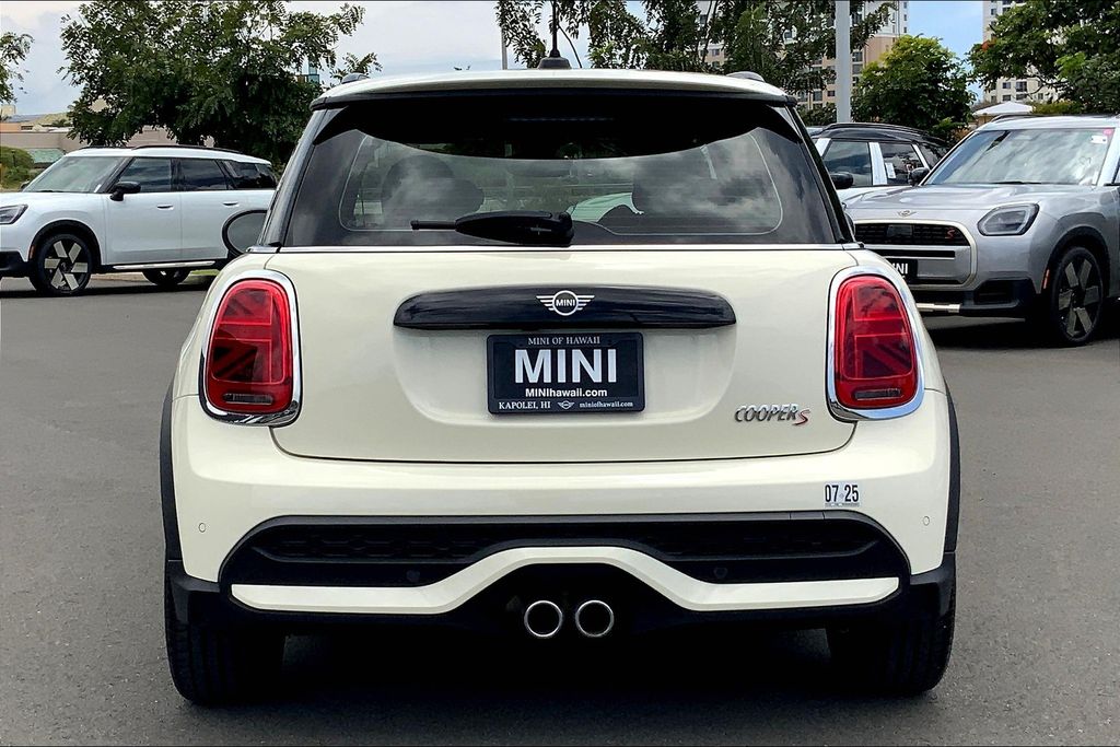 Image of Certified Pre-Owned 2023 MINI Cooper S Base