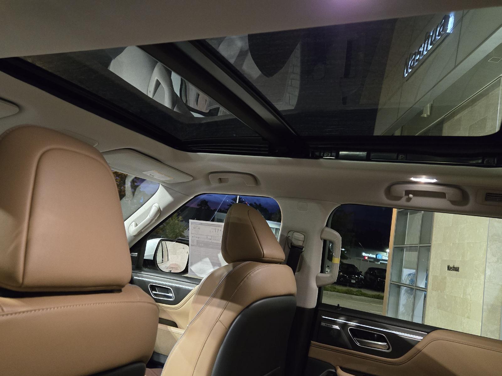 2026 Infiniti QX80 Luxe photo 10