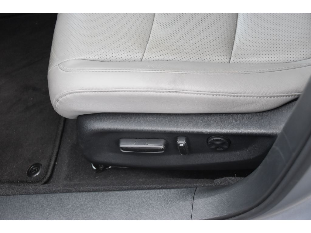 2018 Honda Accord EX-L 1.5T photo 26