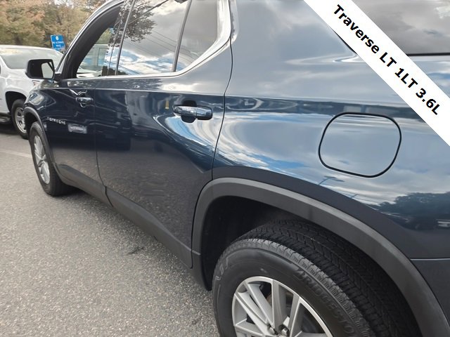 2023 Chevrolet Traverse Cloth photo 14