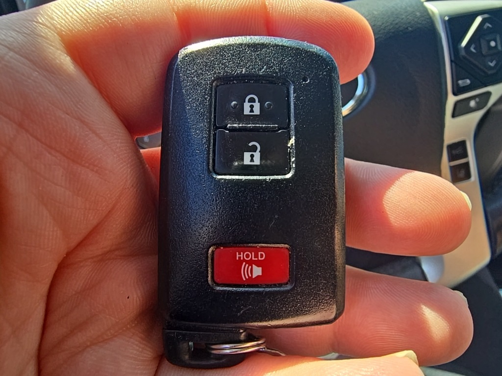 2020 Toyota Tundra Limited Grade photo 20