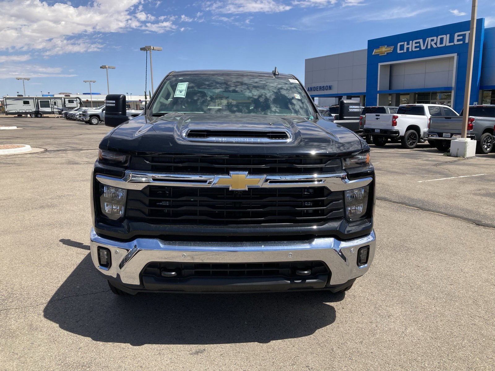 2025 Chevrolet Silverado 2500HD LT photo 3