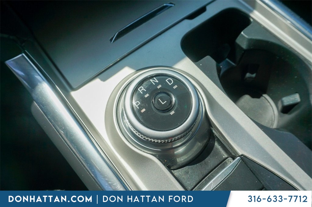 2023 Ford Explorer XLT photo 9