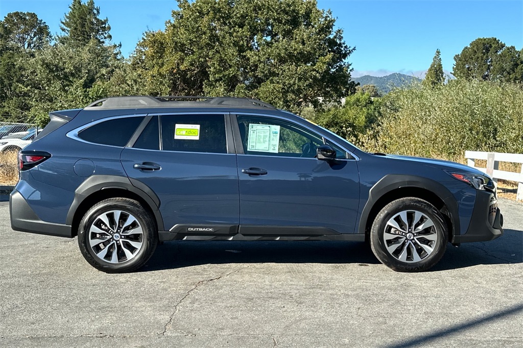 2024 Subaru Outback Limited photo 3