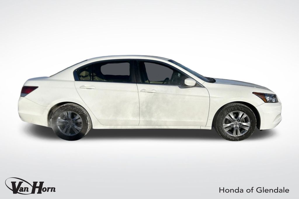 Used 2011 Honda Accord SE with VIN 1HGCP2F64BA079316 for sale in Glendale, WI