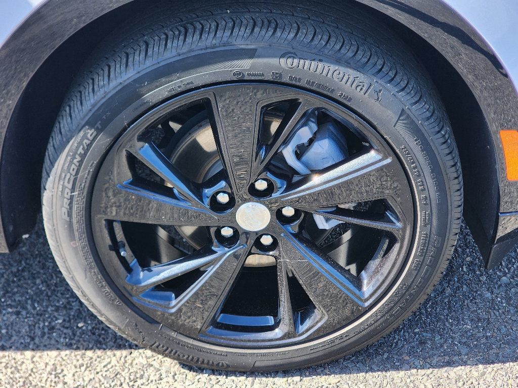 2021 Buick Envision Essence photo 4