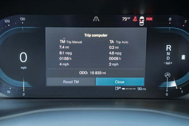 2023 Volvo XC40 Plus photo 32